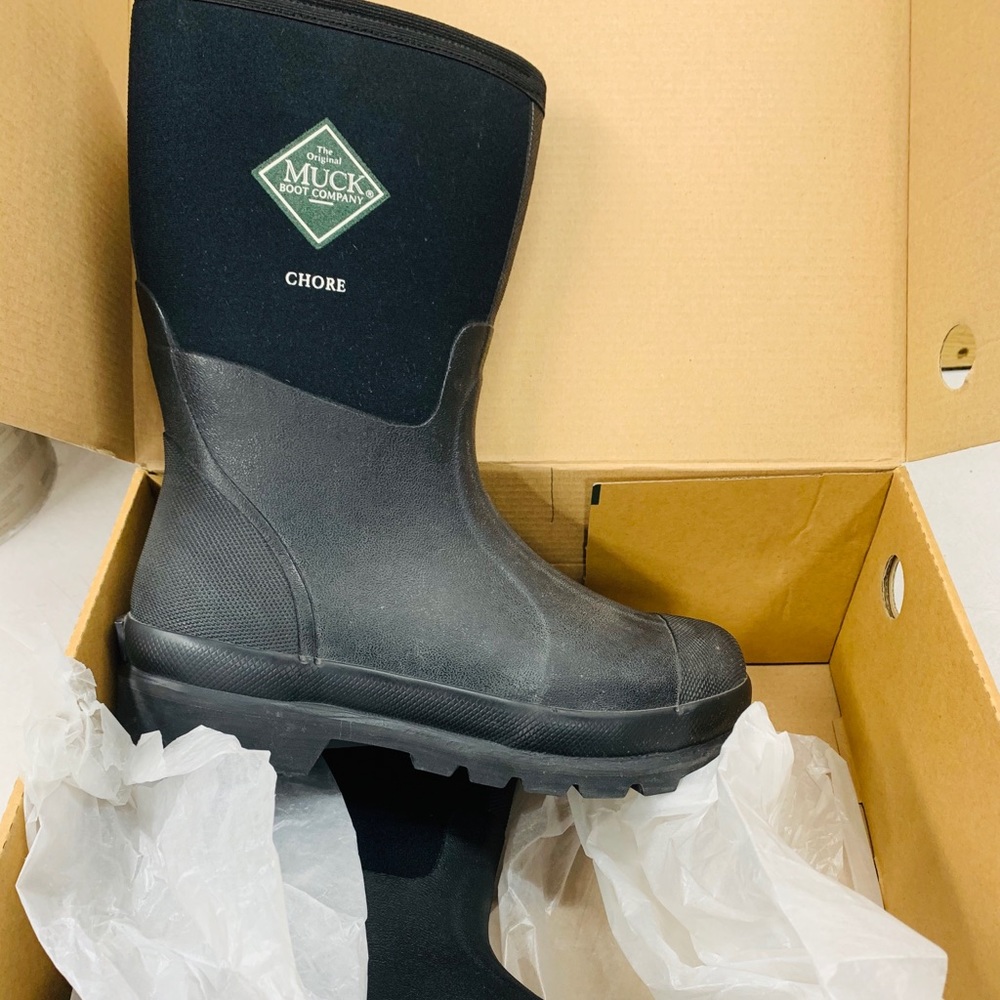 Chore Muck boots, mid-height